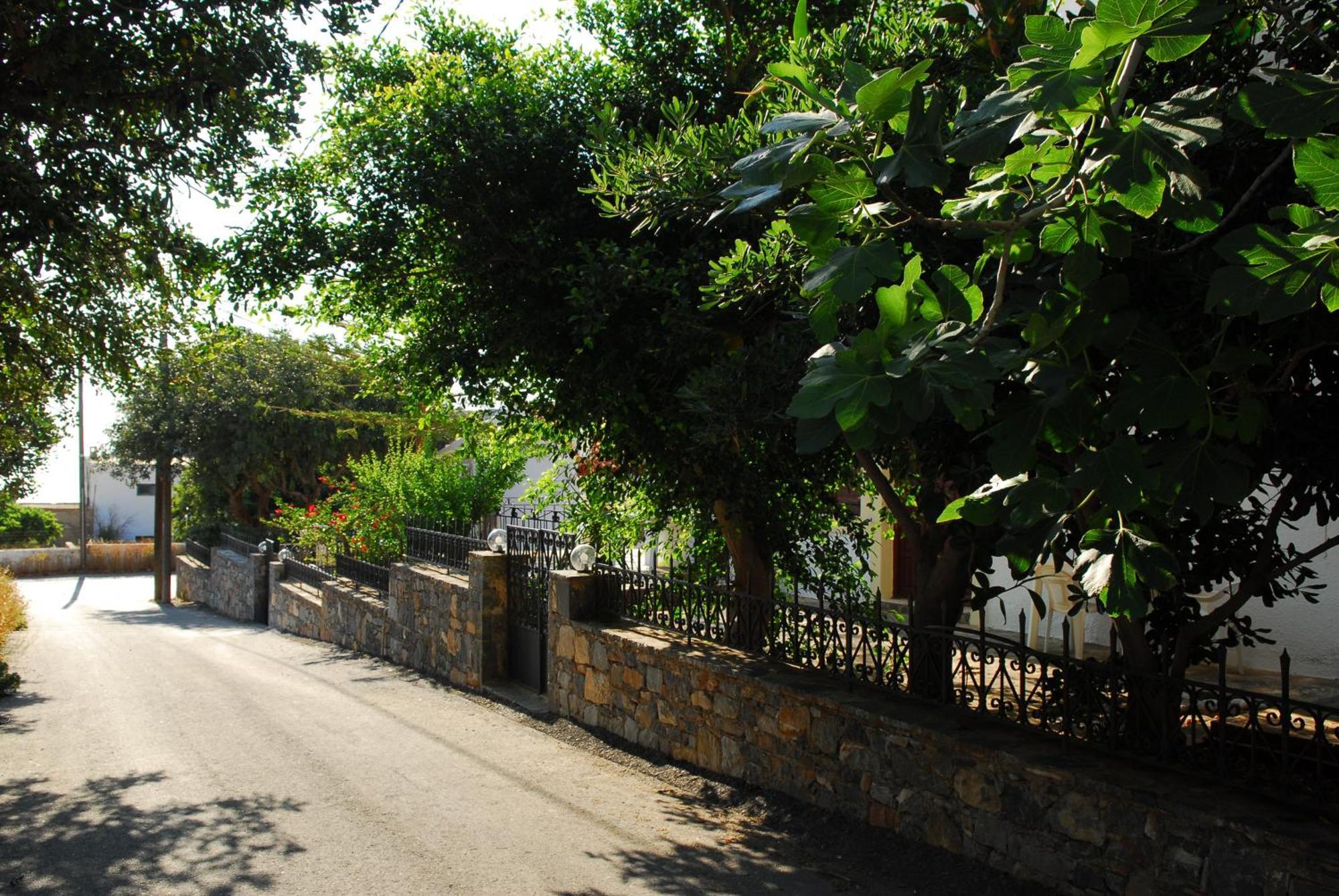 אלונדה Athina Villas מראה חיצוני תמונה