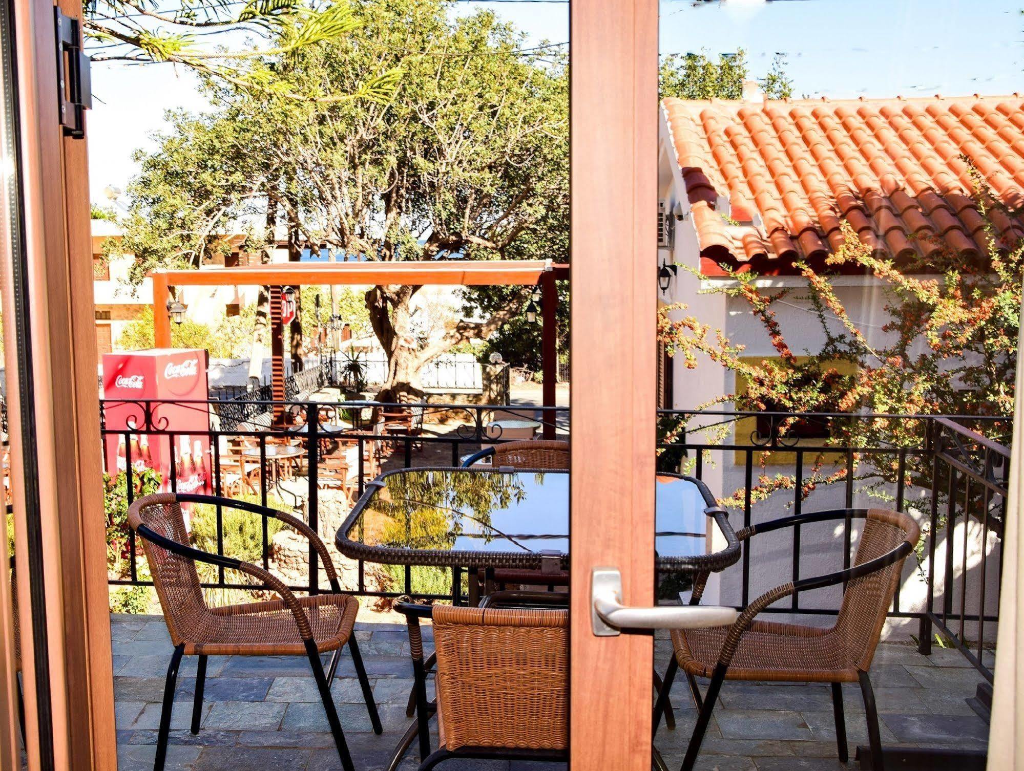 אלונדה Athina Villas מראה חיצוני תמונה