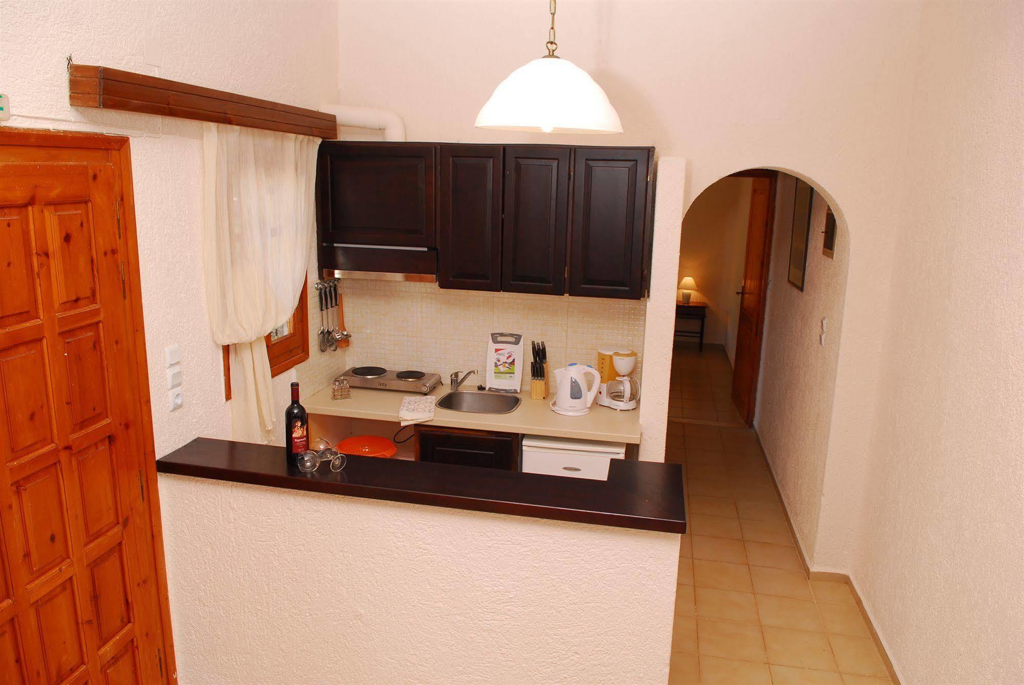 אלונדה Athina Villas מראה חיצוני תמונה