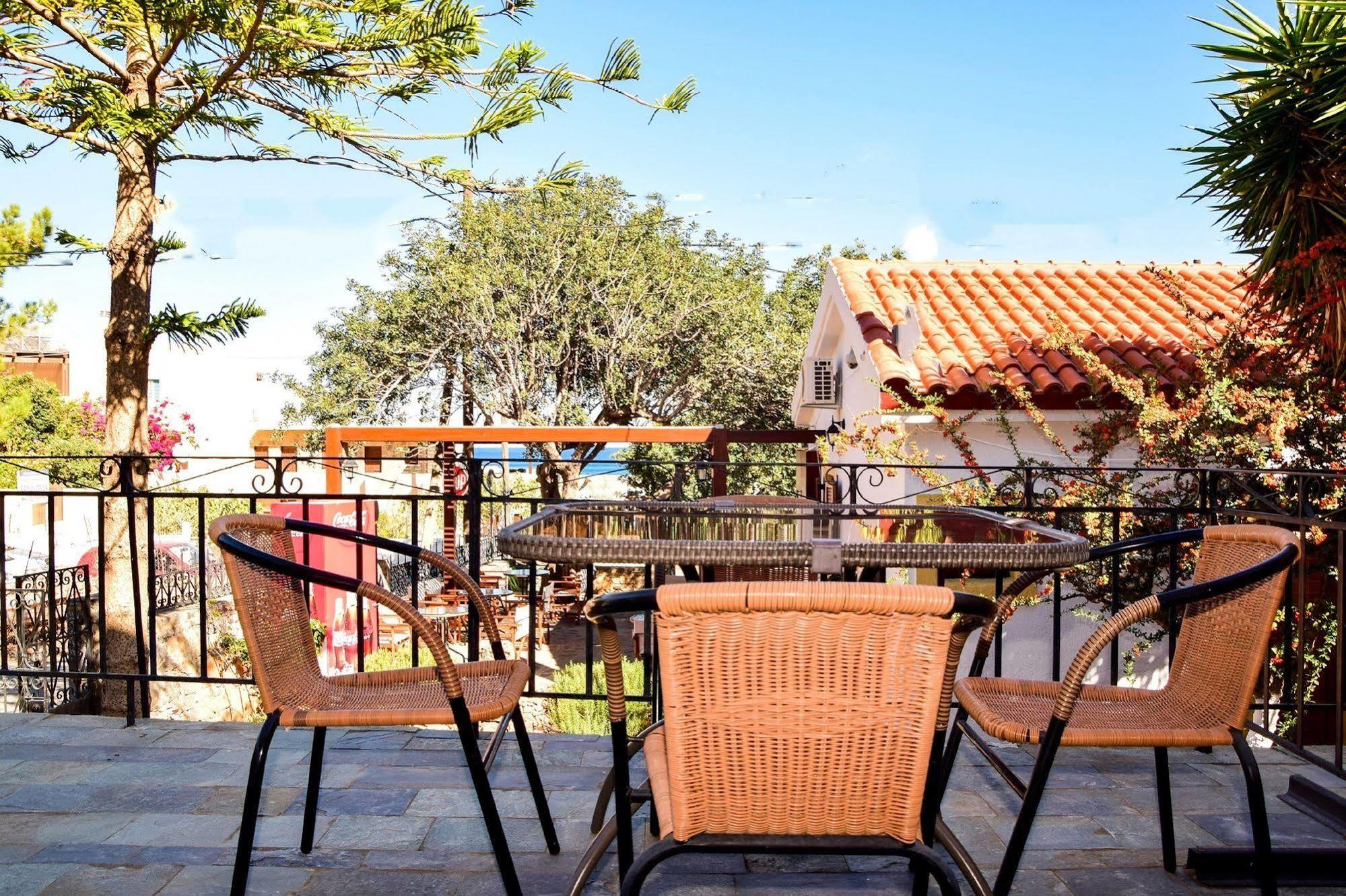 אלונדה Athina Villas מראה חיצוני תמונה
